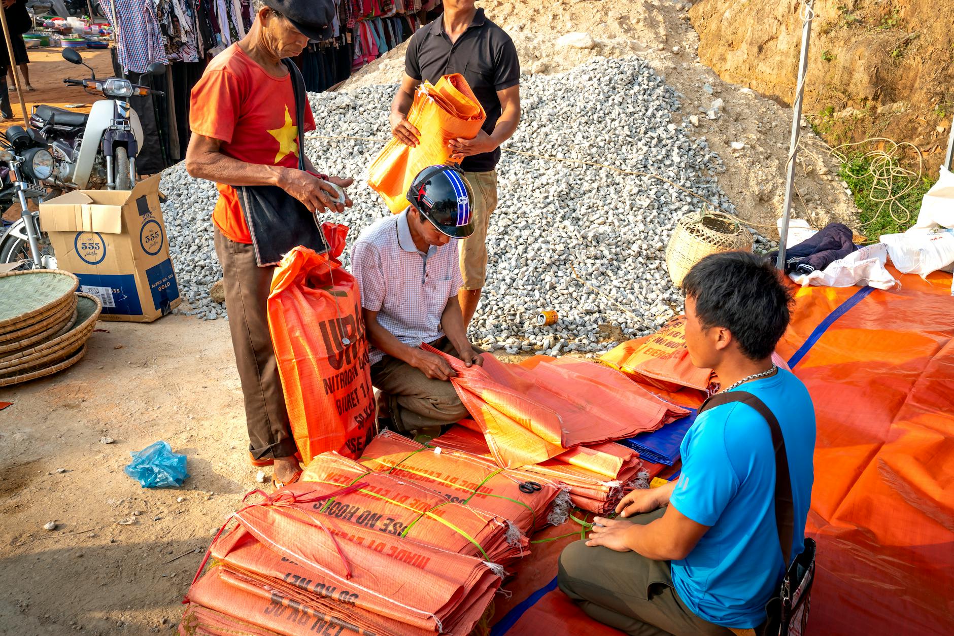 Photos gratuites de acheteur, activités, alimenter